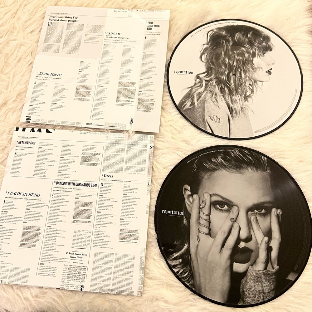 Taylor Swift Limited Edition Reputation Vinyl